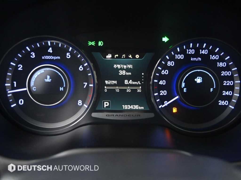 HYUNDAI Grandeur - Vista 8