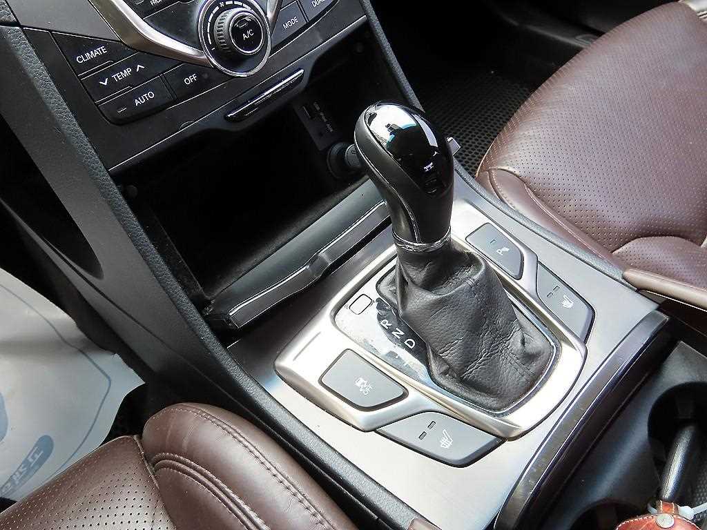 HYUNDAI Grandeur - Vista 10