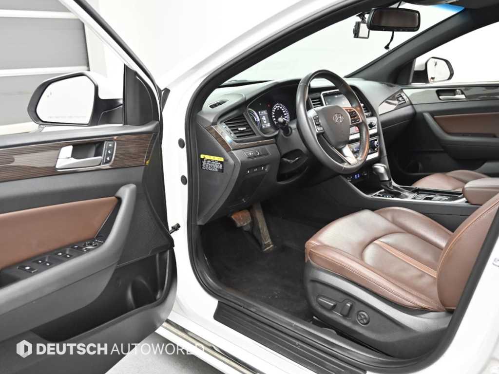 HYUNDAI Sonata - Vista 11