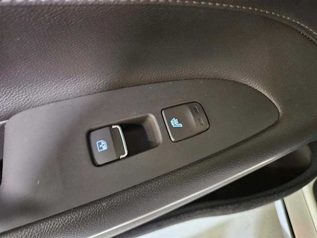 HYUNDAI Grandeur - Vista 9