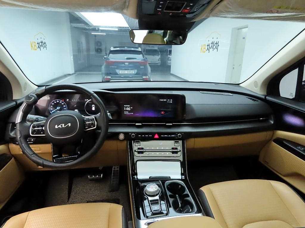 KIA Carnival - Vista 6