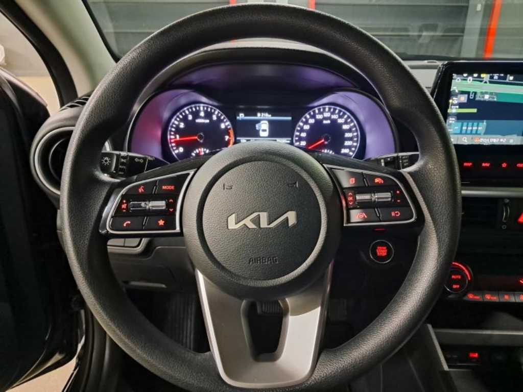 KIA K3 - Vista 8