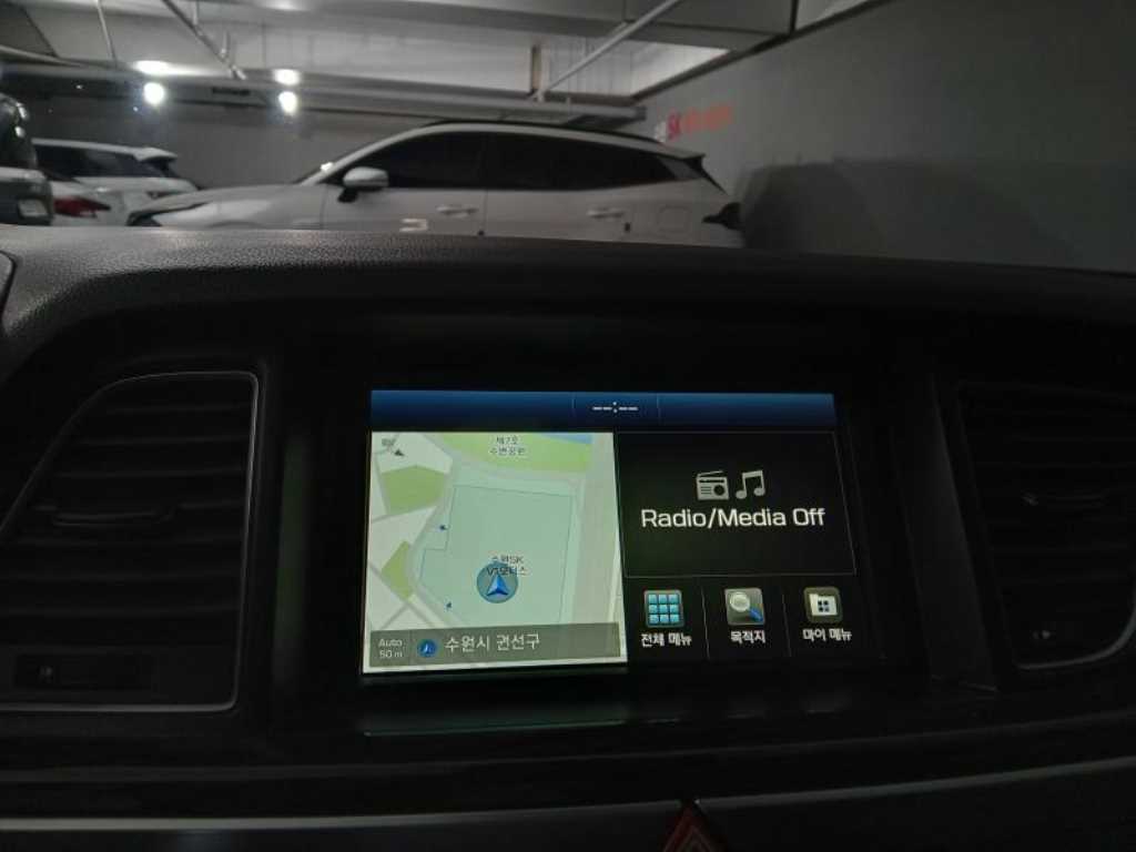 Genesis G80 - Vista 12