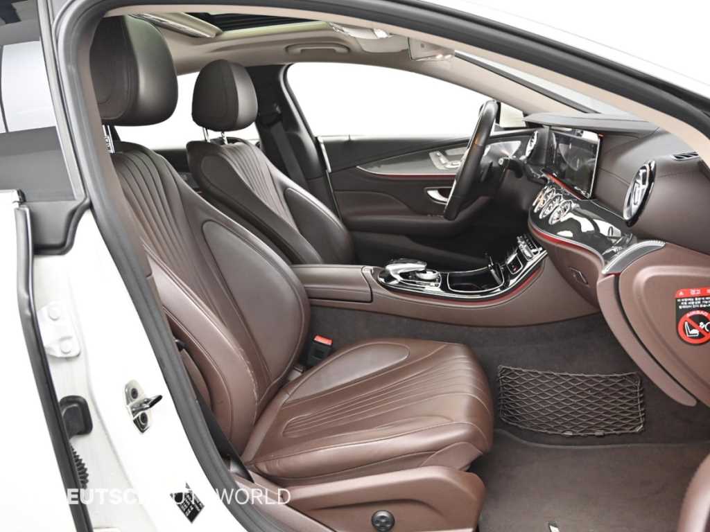 Mercedes Benz CLS Class - Vista 10