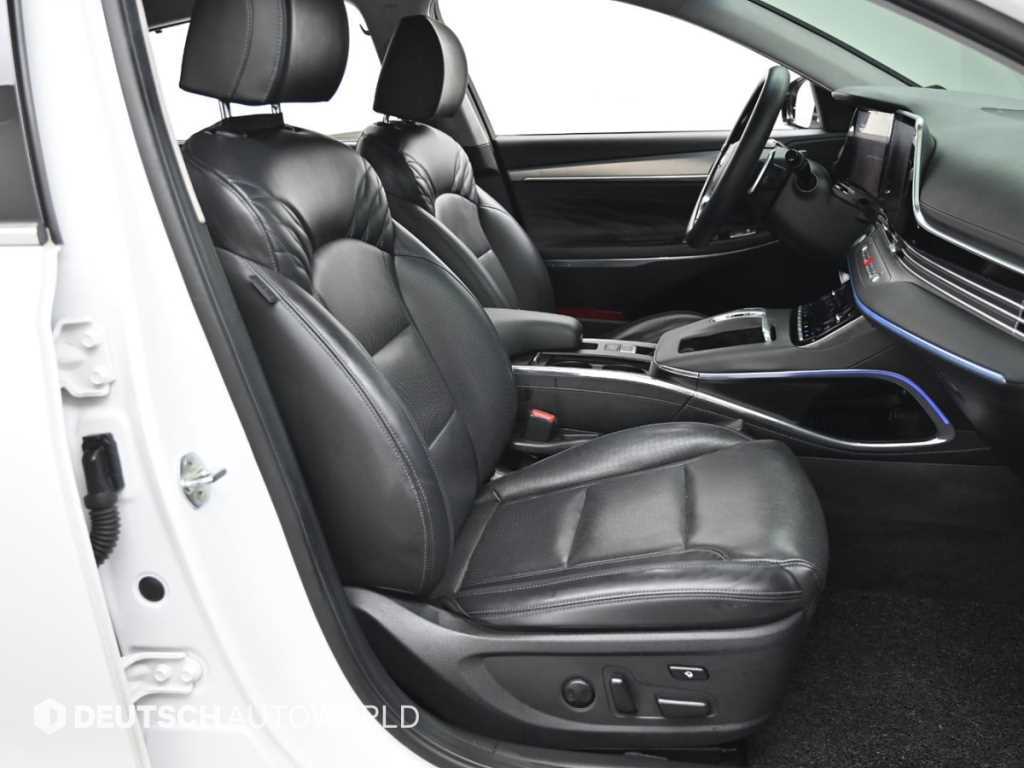 HYUNDAI Grandeur - Vista 10