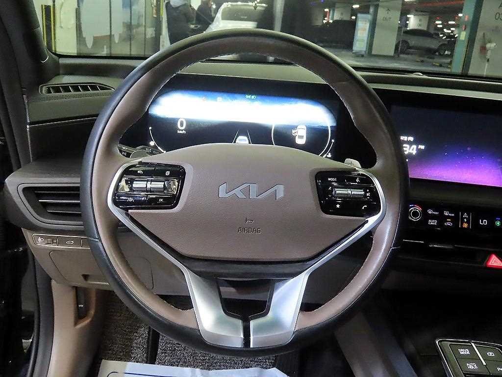 KIA K8 - Vista 8