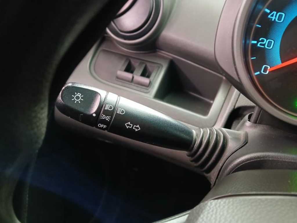 Chevrolet Spark - Vista 12