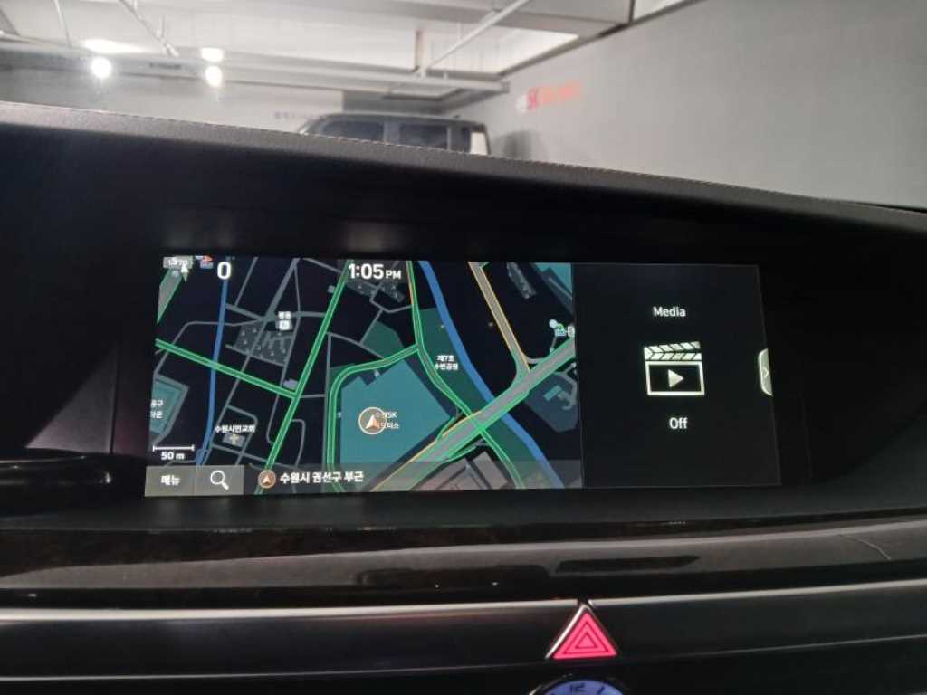 Genesis G90 - Vista 12