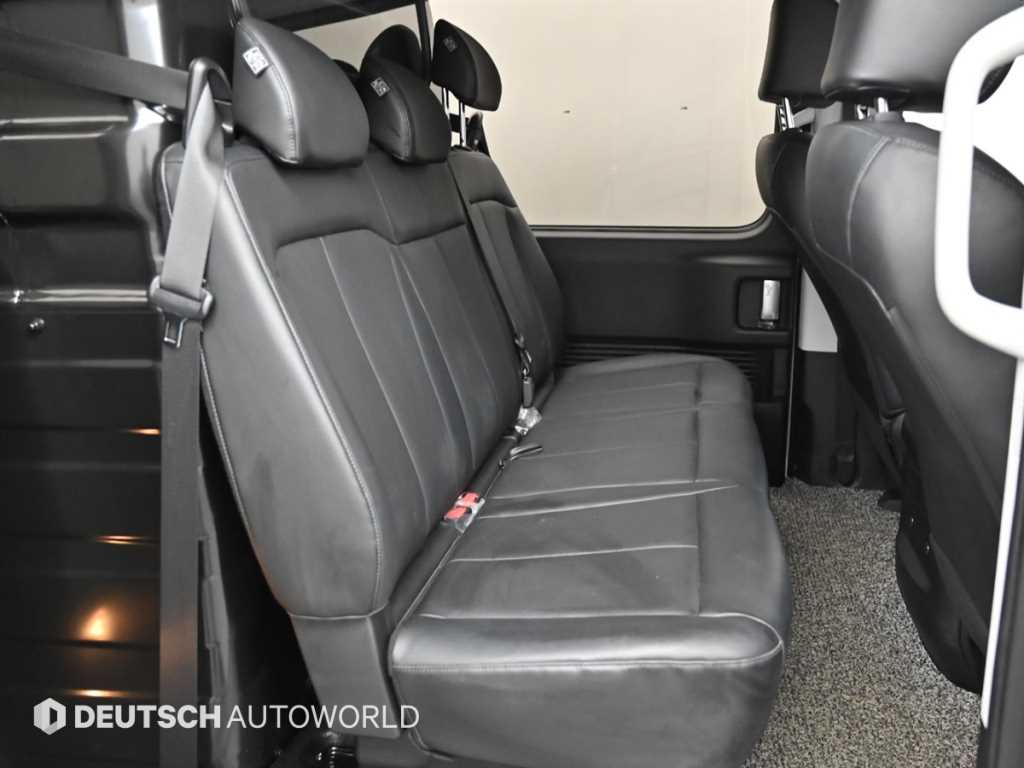 HYUNDAI Staria - Vista 12