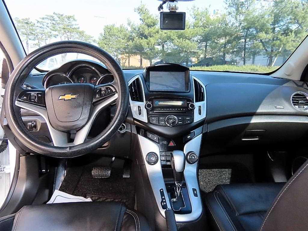 Chevrolet Cruise - Vista 7