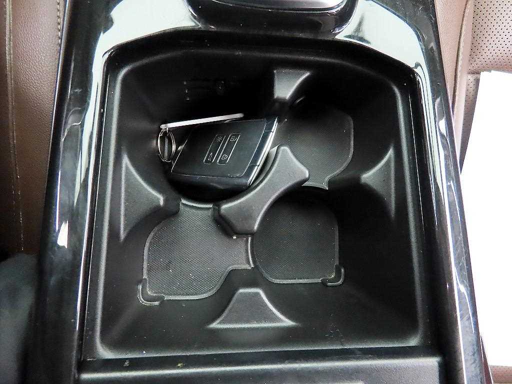 SAMSUNG QM6 2019 Blanco - Importación desde Corea - HF Imports Iquique - Foto 13