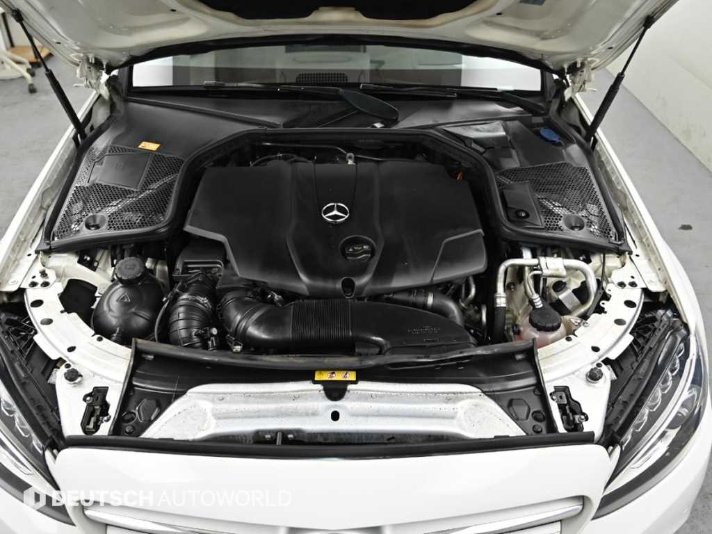 Mercedes Benz C Class - Vista 6