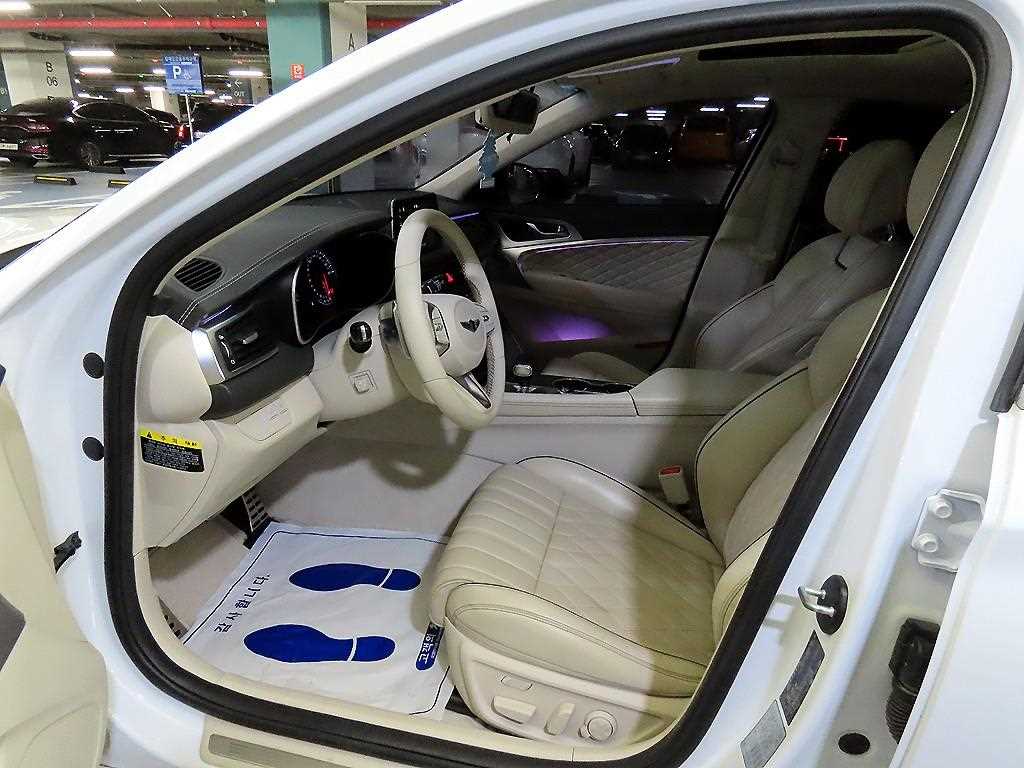 Genesis G70 - Vista 7