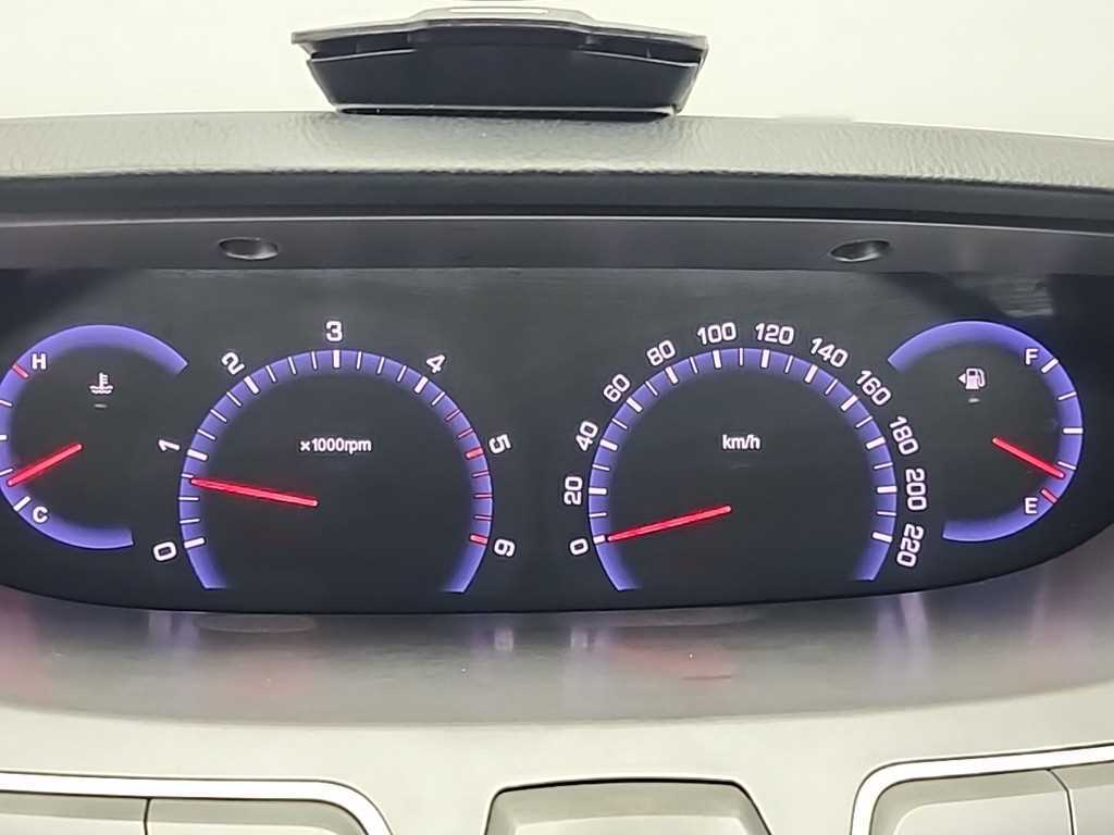 Ssangyong Korando - Vista 6