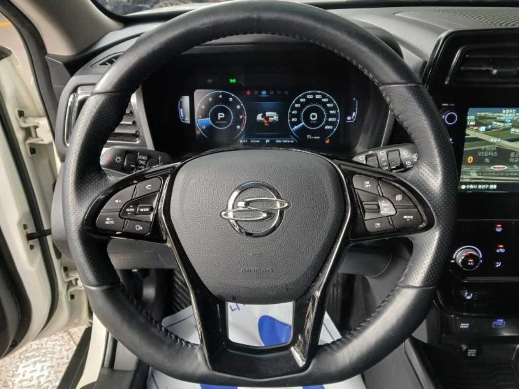 Ssangyong Tivoli - Vista 8