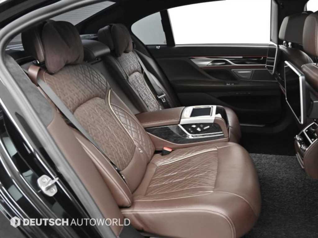 BMW 7 Series - Vista 12