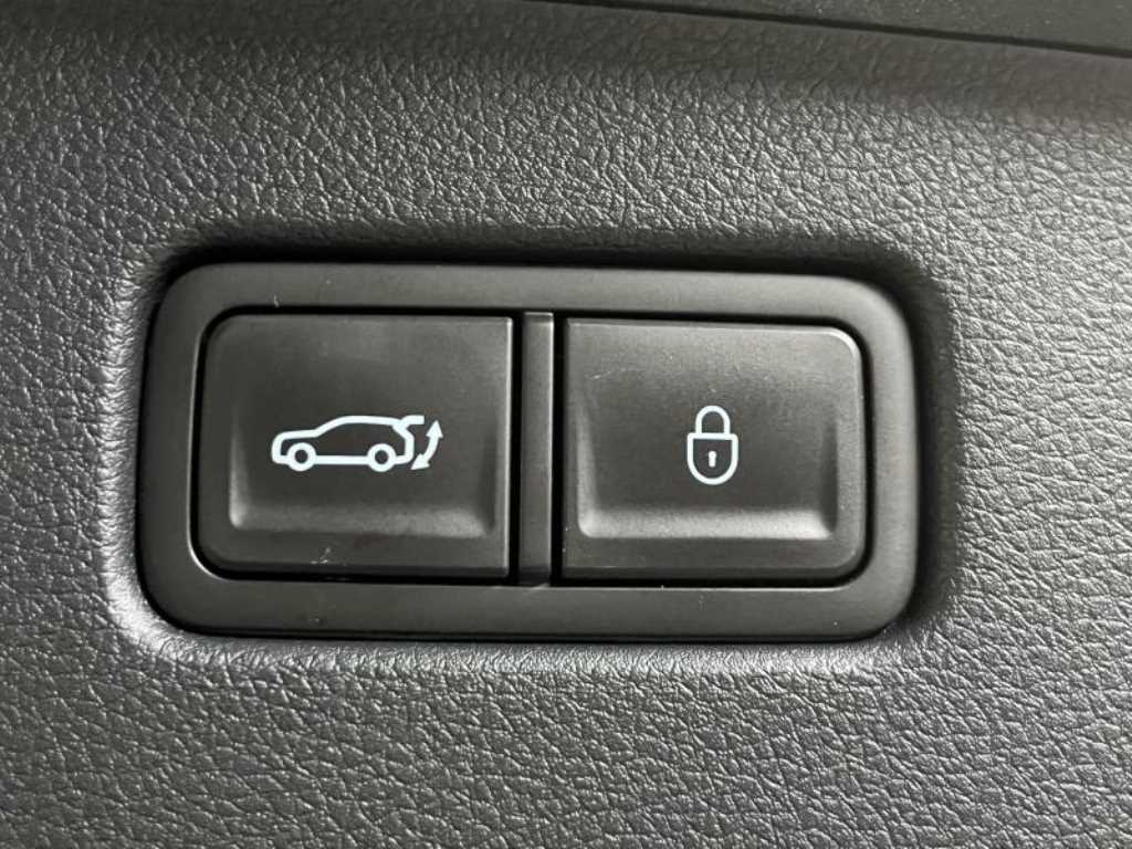 Genesis GV70 - Vista 7