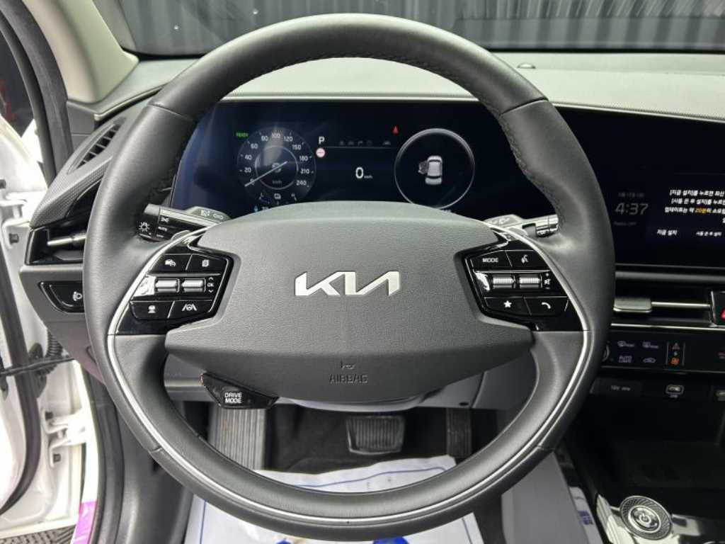 KIA Niro - Vista 10