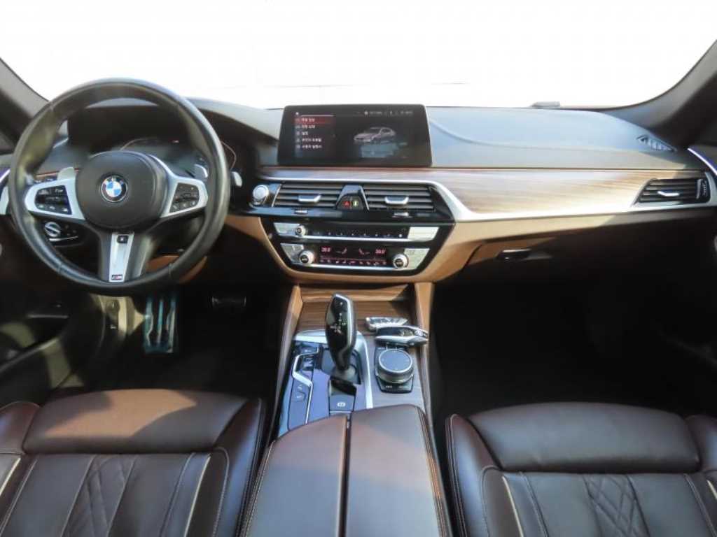 BMW 5 Series - Vista 8