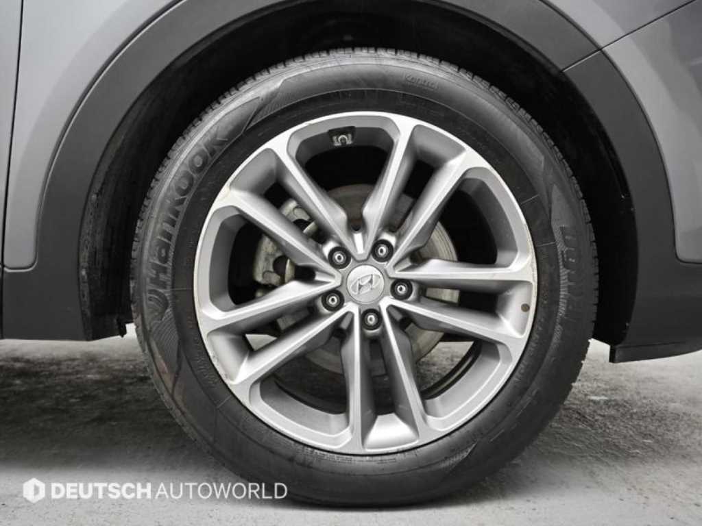 HYUNDAI Santa Fe - Vista 6