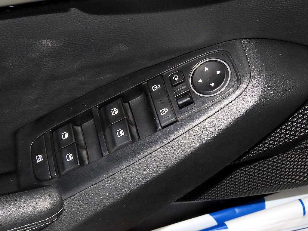 KIA Seltos 2022 Blanco - Importación desde Corea - HF Imports Iquique - Foto 13