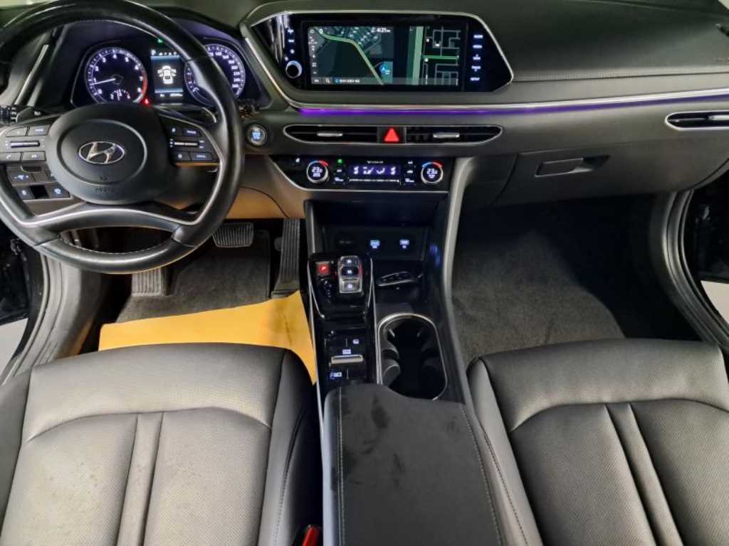 HYUNDAI Sonata - Vista 8