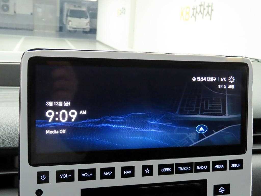 HYUNDAI Staria - Vista 8