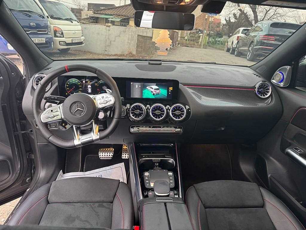 Mercedes Benz GLA Class - Vista 10