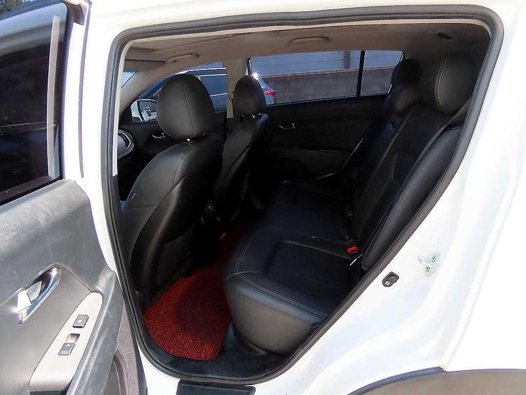 KIA Sportage - Vista 6