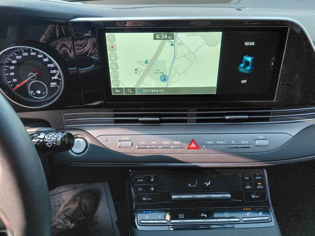 HYUNDAI Grandeur - Vista 6