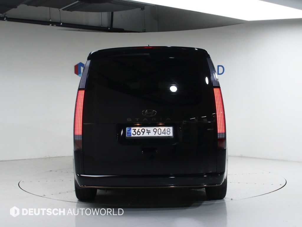 HYUNDAI Staria - Vista 4