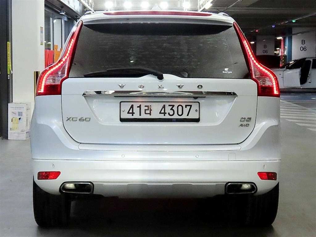 Volvo XC60 - Vista 5