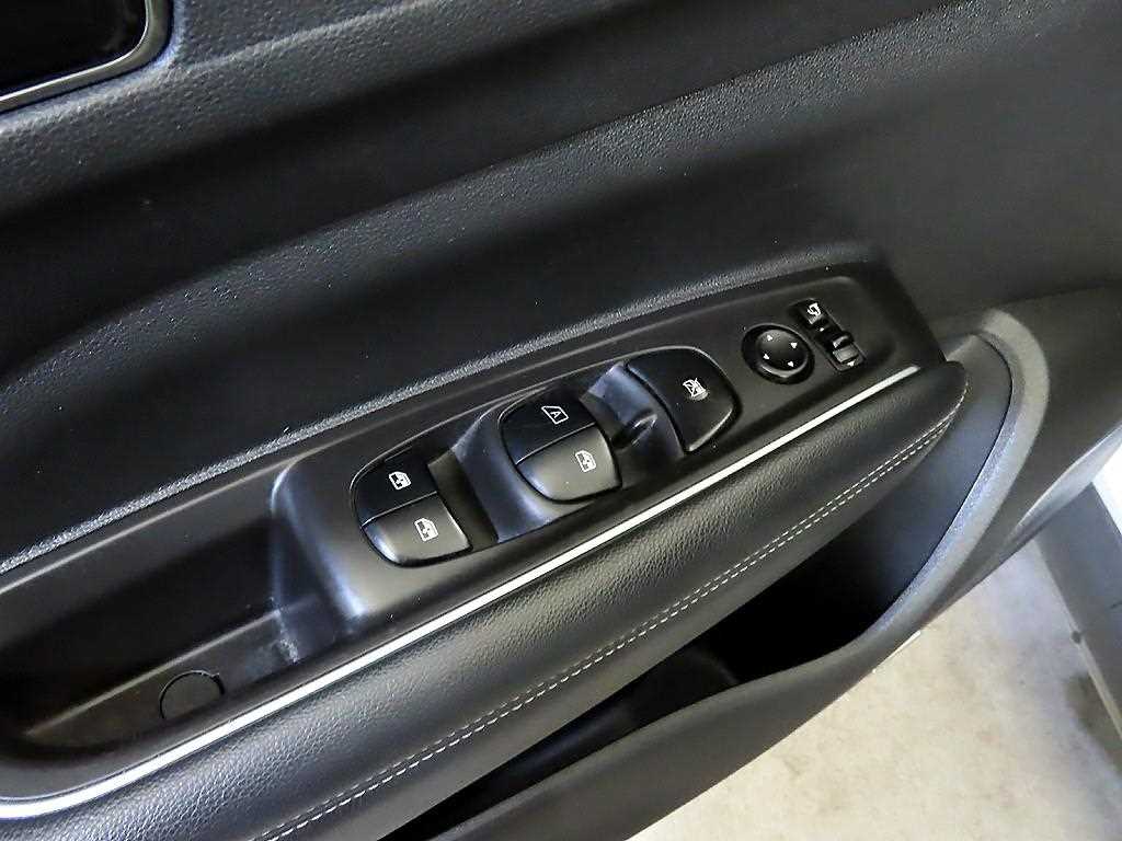 SAMSUNG QM6 2019 Blanco - Importación desde Corea - HF Imports Iquique - Foto 18