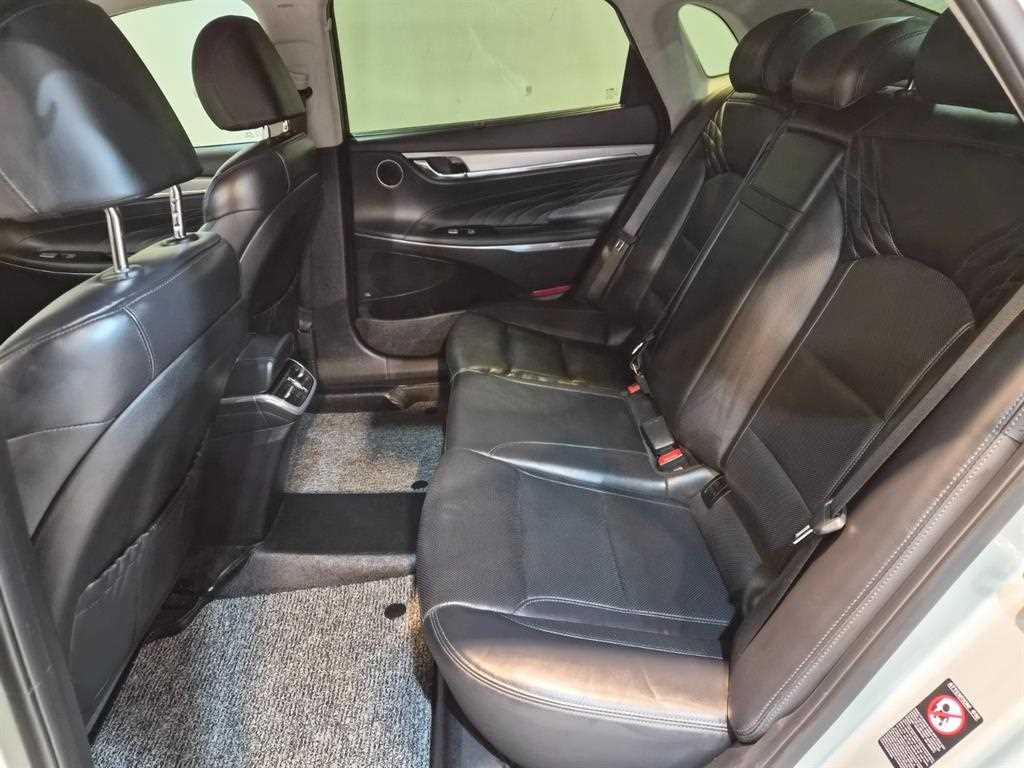 HYUNDAI Grandeur - Vista 6