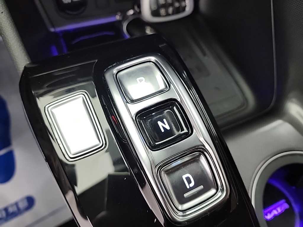 HYUNDAI Sonata - Vista 8