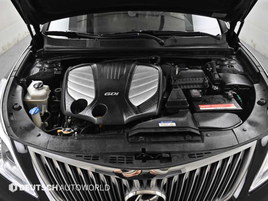 HYUNDAI Grandeur - Vista 6