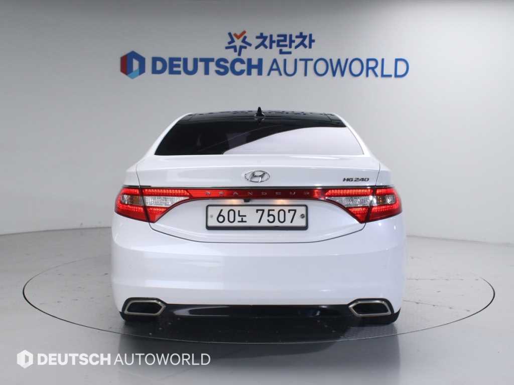 HYUNDAI Grandeur - Vista 4