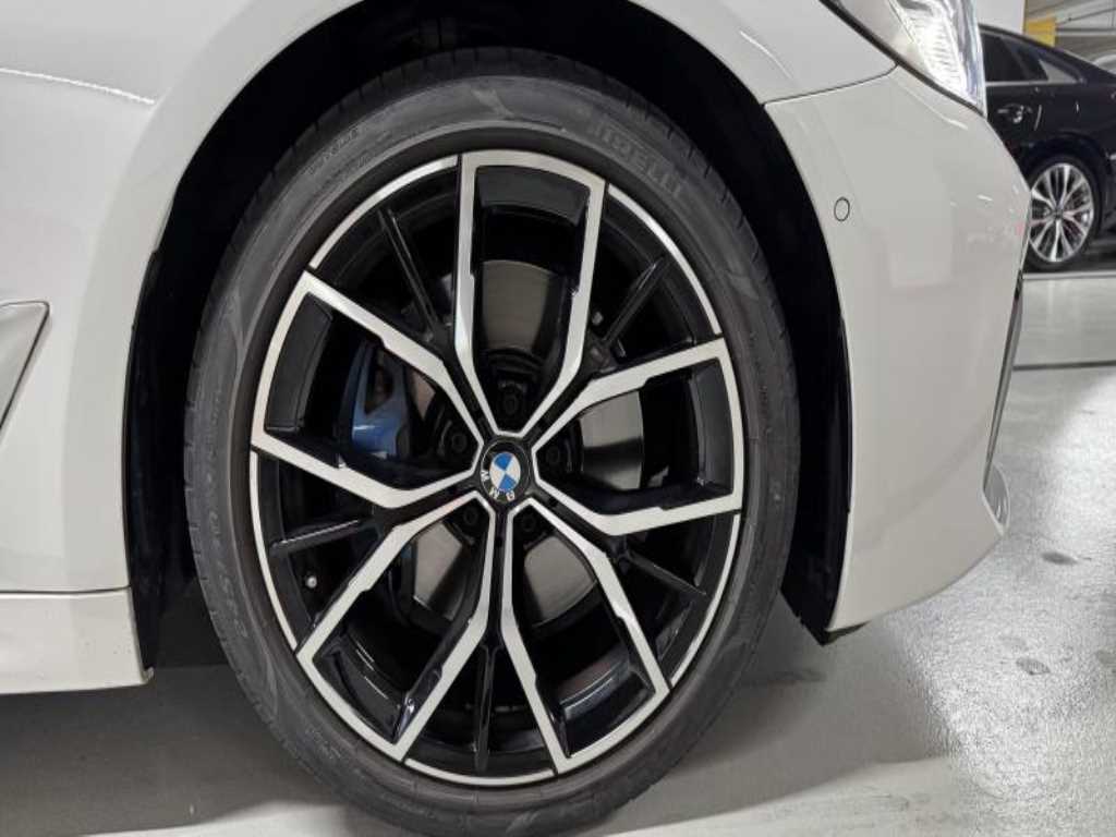 BMW 5 Series - Vista 8