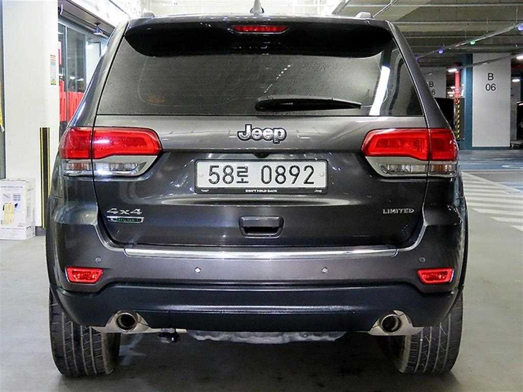 Jeep Cherokee - Vista 5