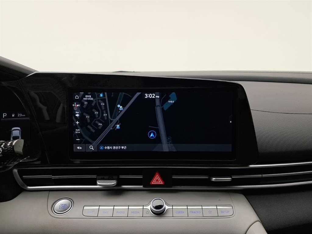 HYUNDAI Avante - Vista 9