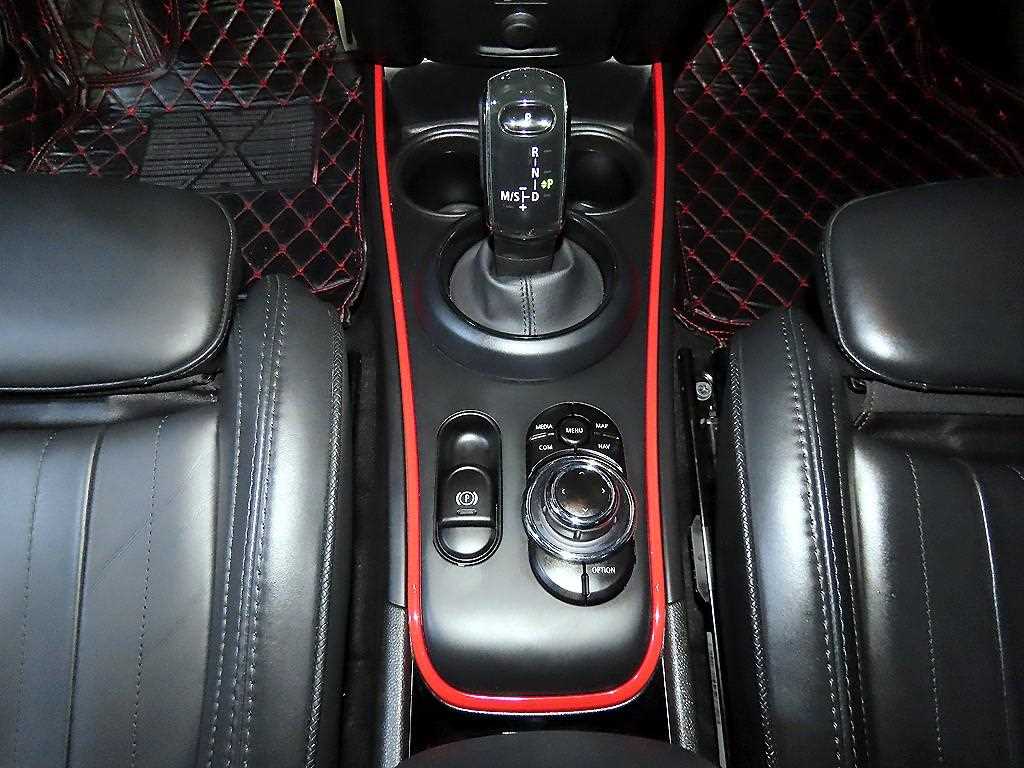 Mini Countryman - Vista 12