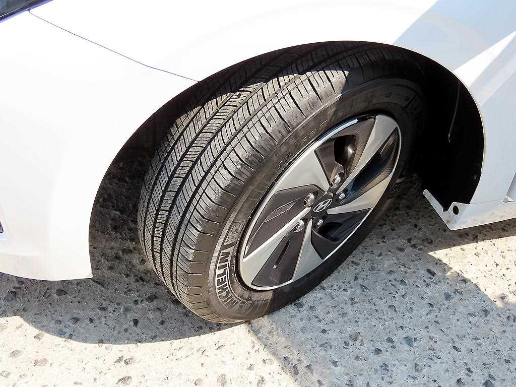 HYUNDAI Ioniq 2019 Blanco - Importación desde Corea - HF Imports Iquique - Foto 18