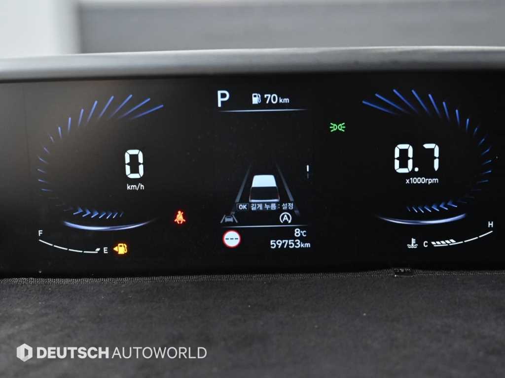 HYUNDAI Staria - Vista 8