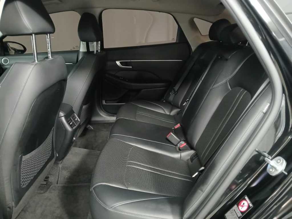 HYUNDAI Sonata - Vista 7