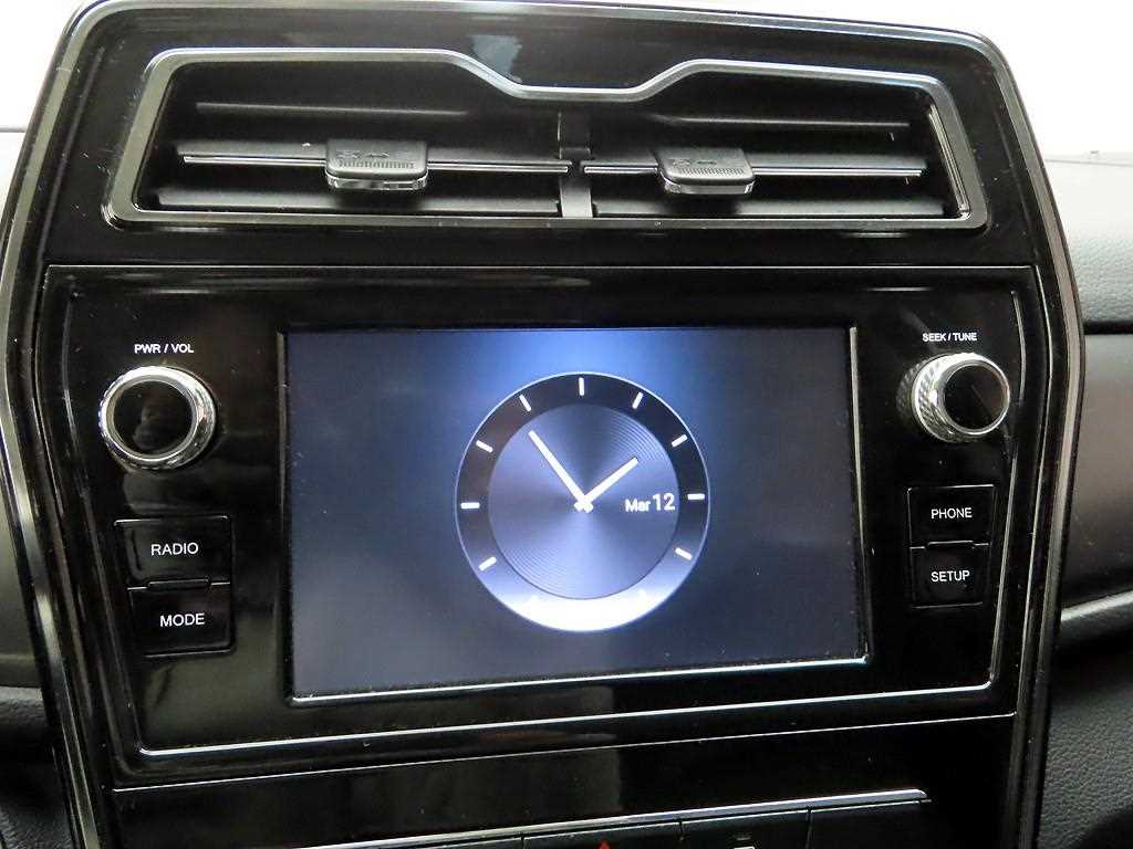 Ssangyong Tivoli - Vista 8