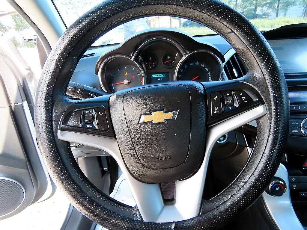 Chevrolet Cruise - Vista 8