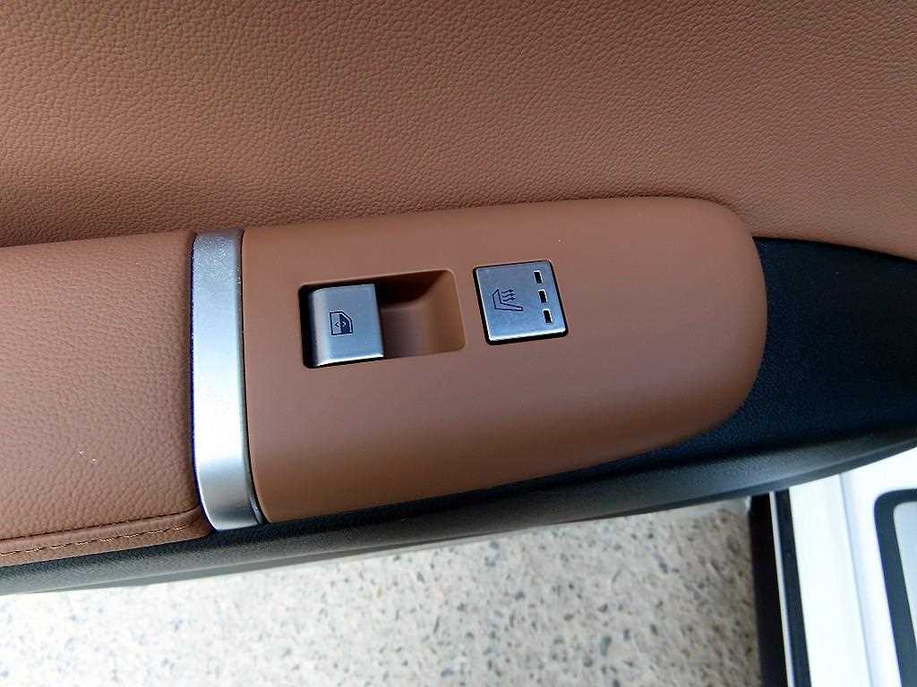 HYUNDAI Grandeur 2025 Blanco - Importación desde Corea - HF Imports Iquique - Foto 16