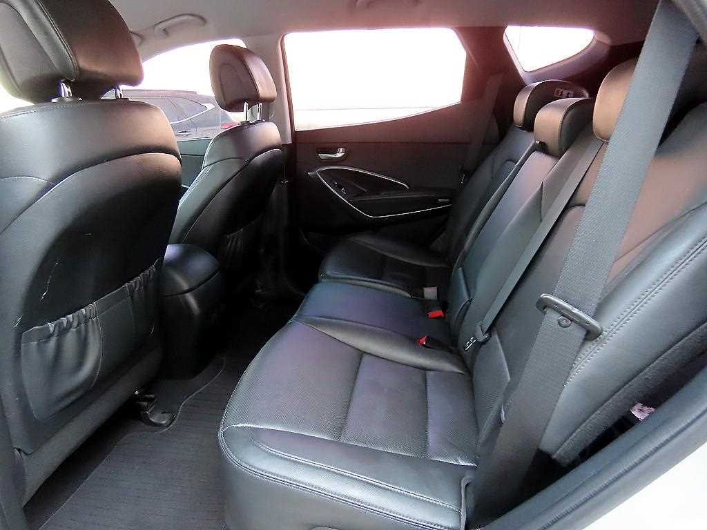 HYUNDAI Santa Fe - Vista 6