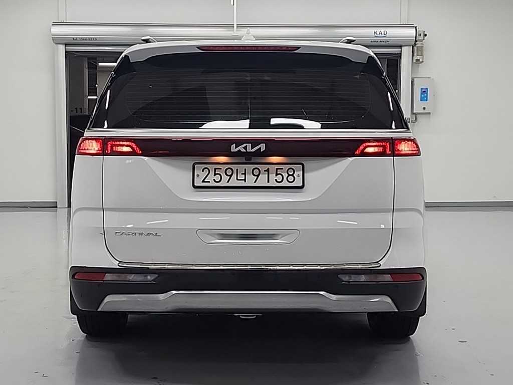 KIA Carnival - Vista 4