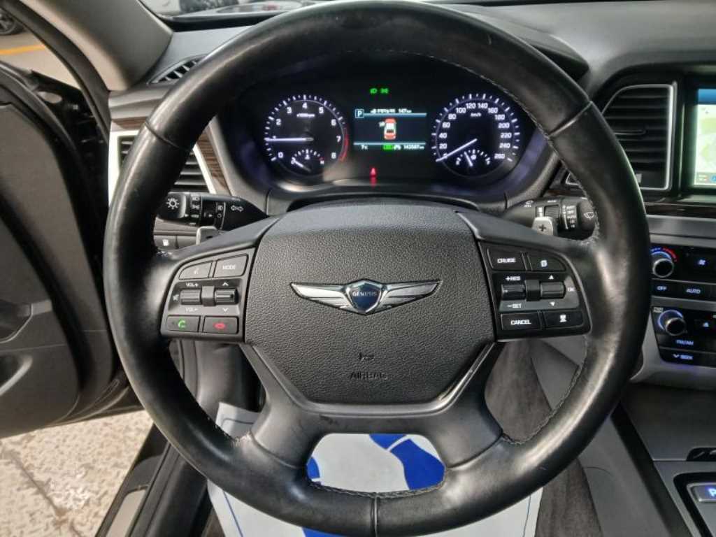 Genesis G80 - Vista 8
